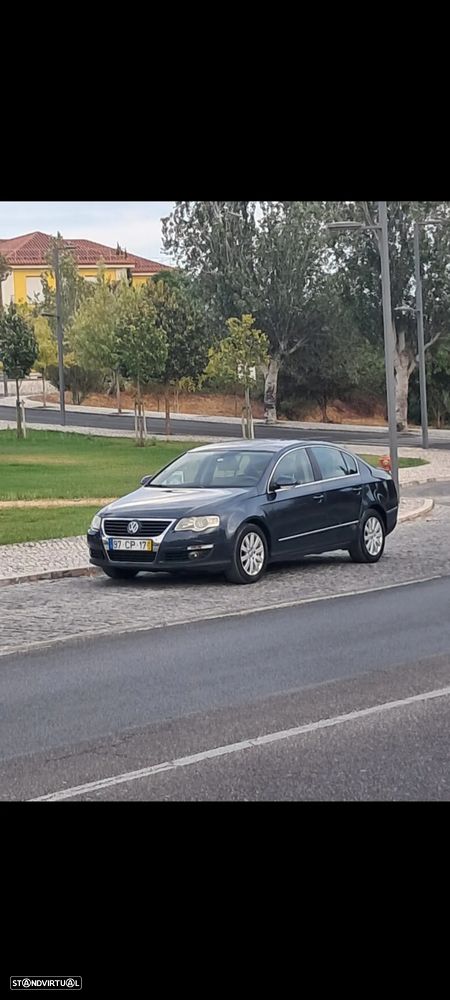 VW Passat 2.0 TDI Confortline - 1