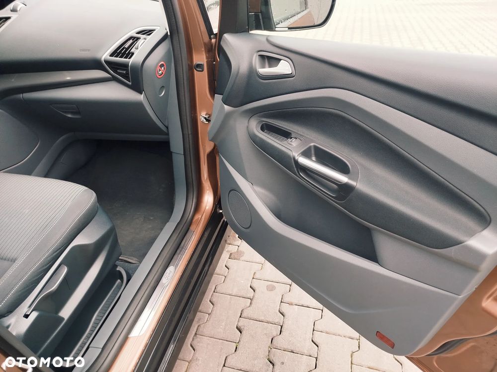 Ford C-MAX - 13