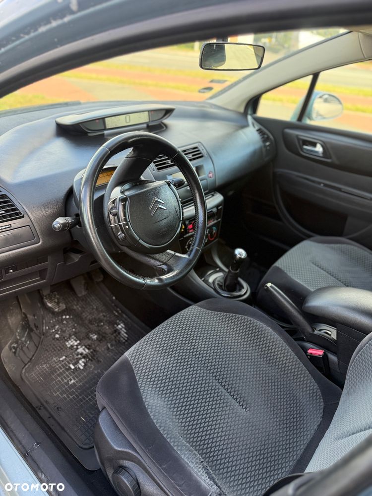 Citroën C4 1.6 16V Exclusive - 10