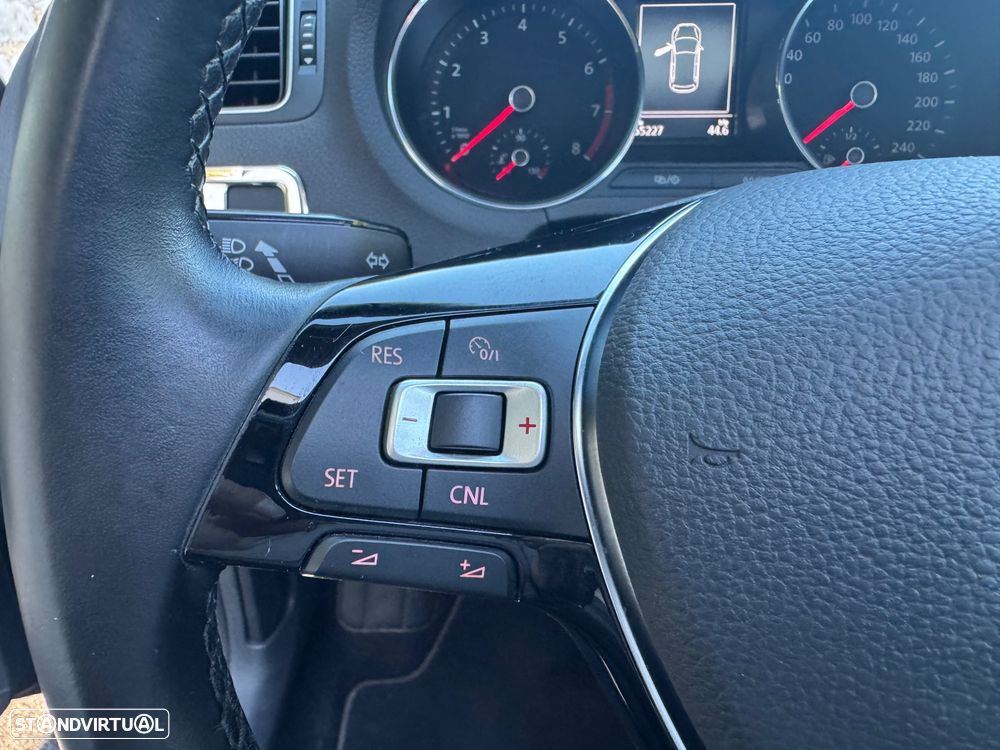 VW Polo 1.0 TSI Highline DSG - 18