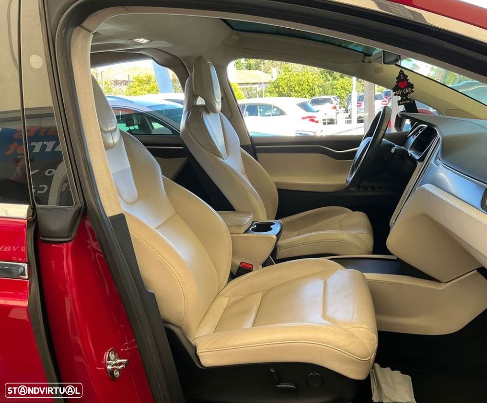 Tesla Model X 100D - 9