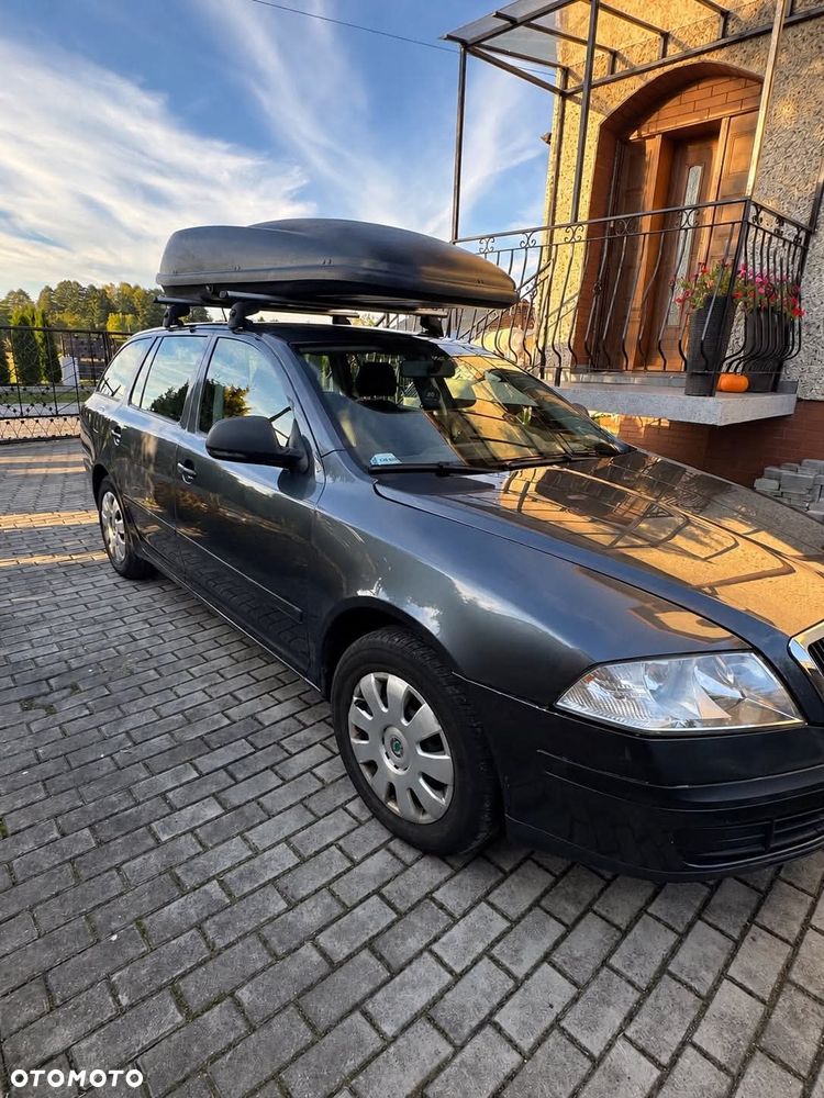 Skoda Octavia 2011 photo 3