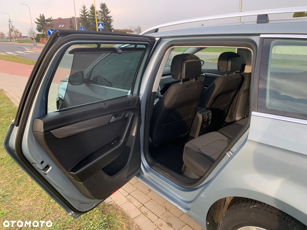 Volkswagen Passat Variant 1.6 TDI BlueMotion Technology Trendline - 25