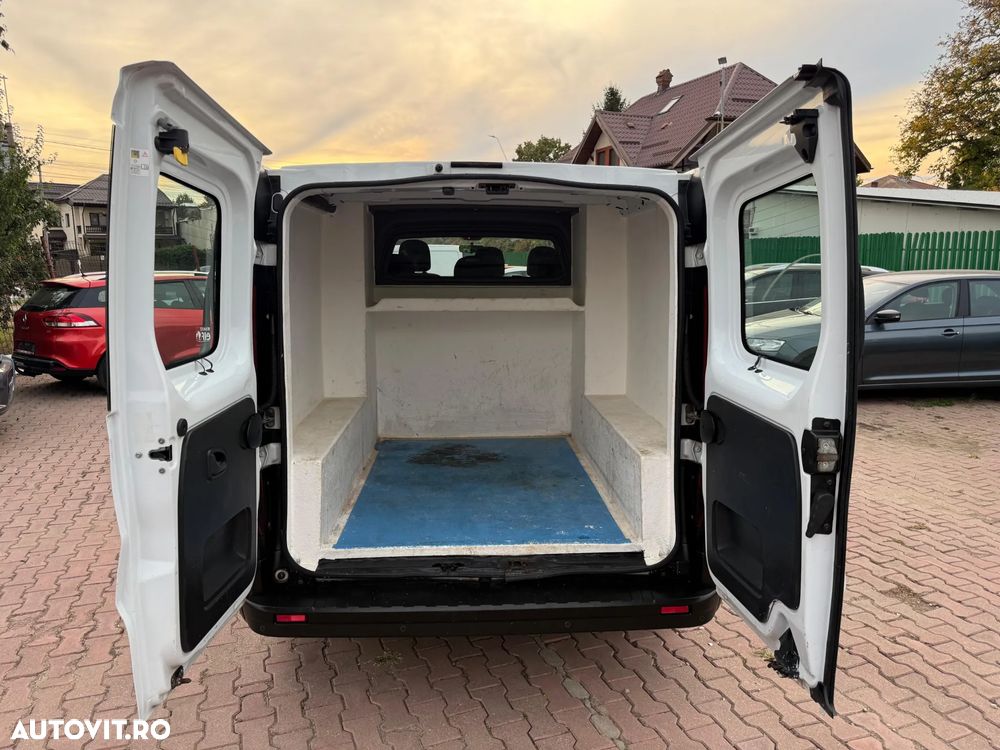 Renault Trafic - 26