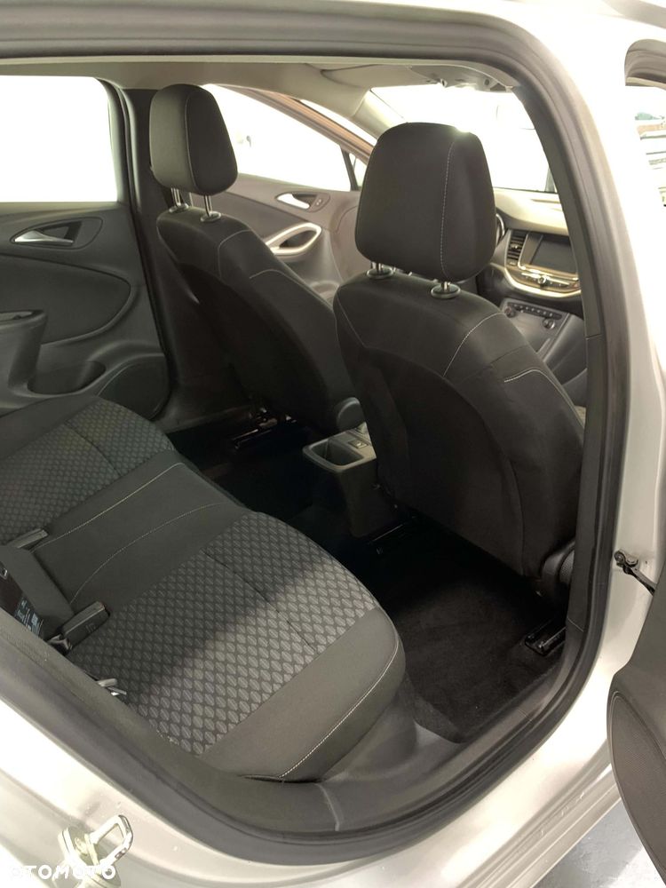 Opel Astra - 11
