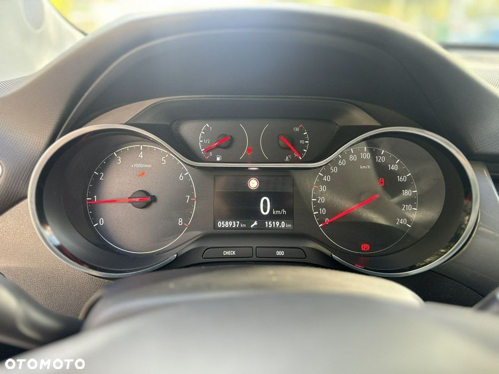 Opel Crossland - 12