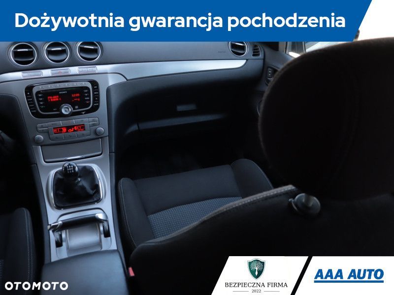 Ford S-Max - 9