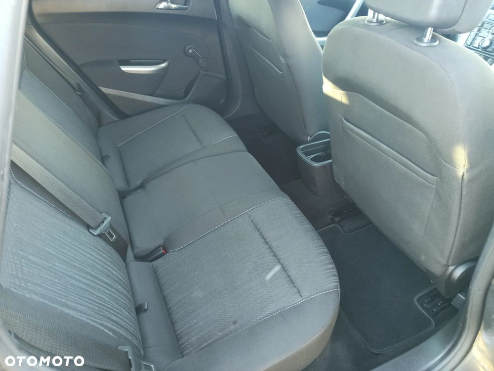 Opel Astra 2.0 CDTI DPF Sport - 25