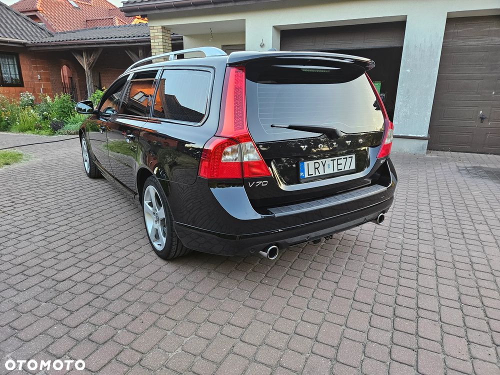 Volvo V70 2.0T R-Design - 4
