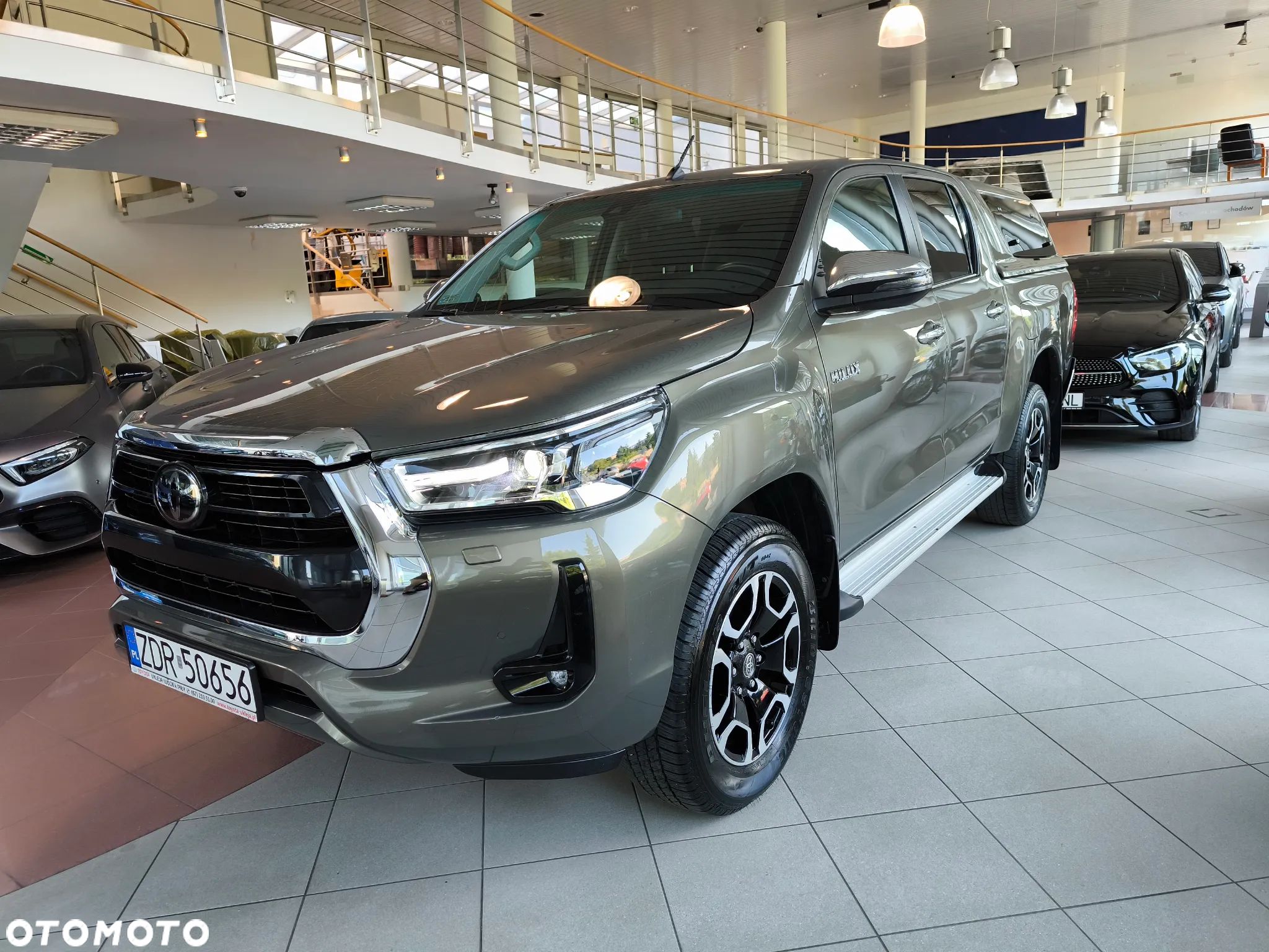 Toyota Hilux 2.8 D-4D Double Cab SR5+ 4x4 - 1