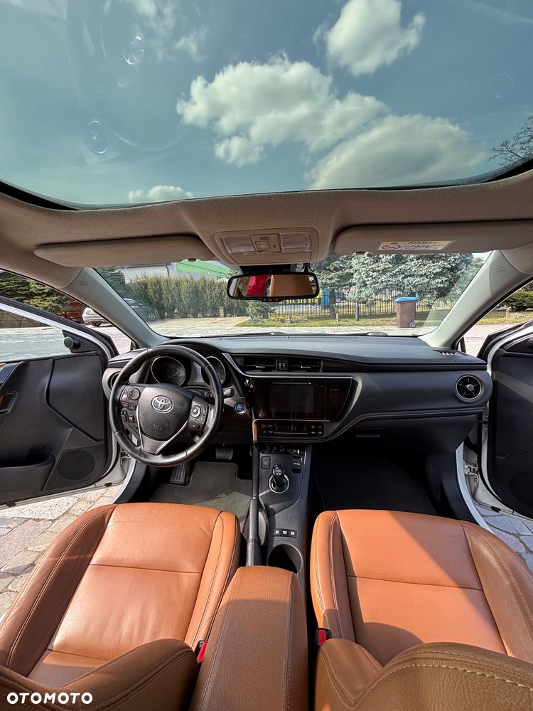 Toyota Auris - 24