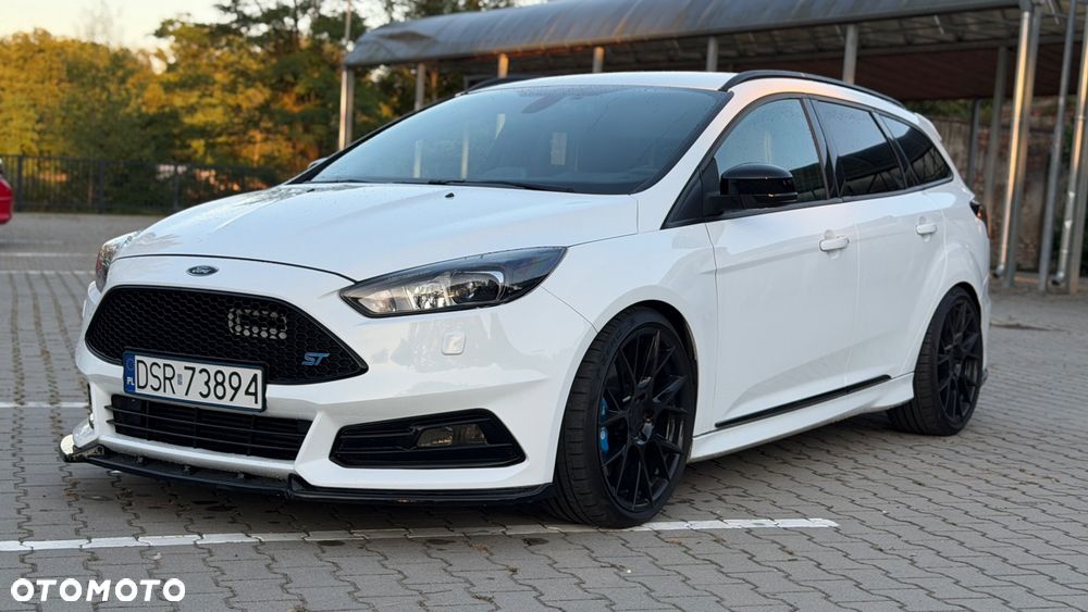 Ford Focus 2.0 EcoBoost ST - 1