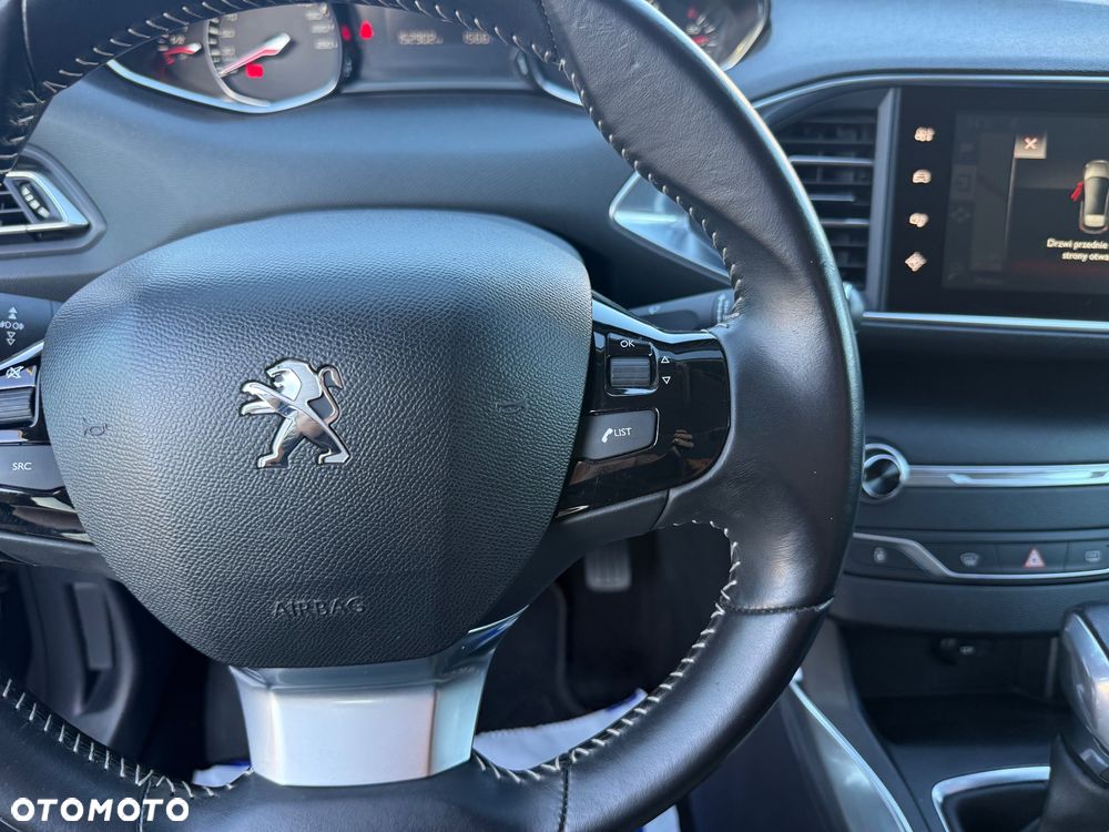 Peugeot 308 PureTech 130 EAT6 Stop & Start Allure - 21