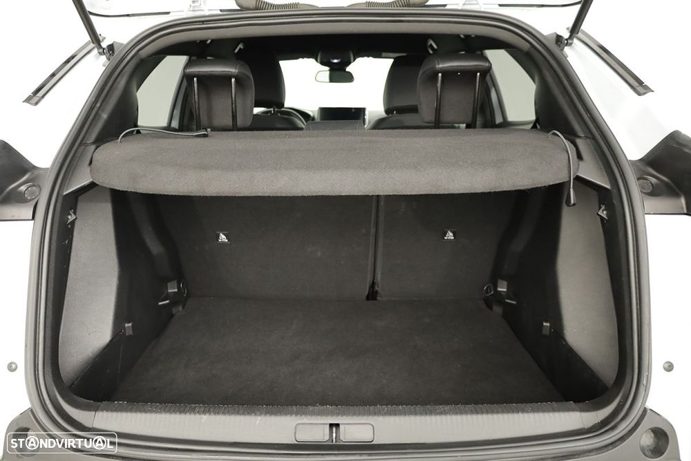 Peugeot 2008 1.2 Hybrid Allure e-DCS6 - 23