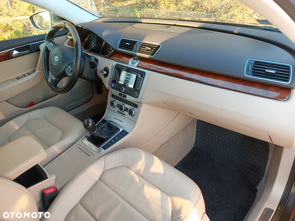 Volkswagen Passat 2.0 TDI 4Mot Comfortline - 7