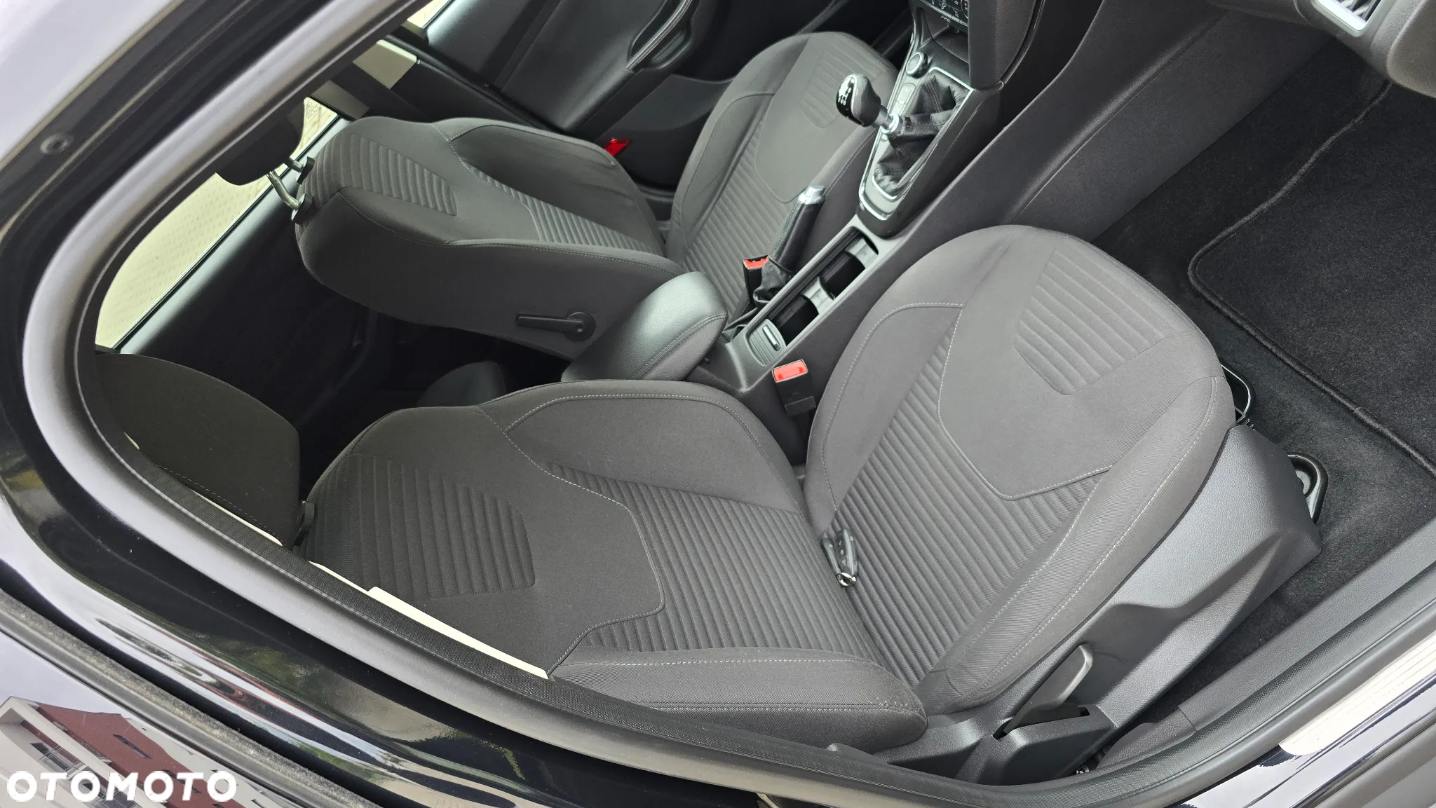 Ford Focus 2.0 TDCi Titanium ASS - 27