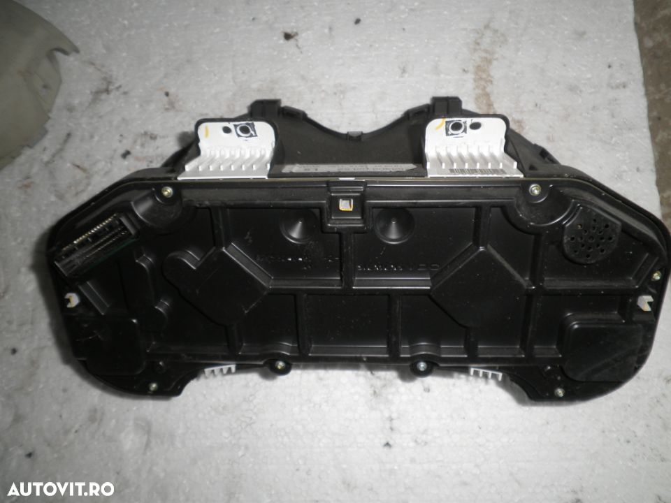 Ceasuri Bord Toyota Auris E15 a2c53240481 8380002l52 - 2