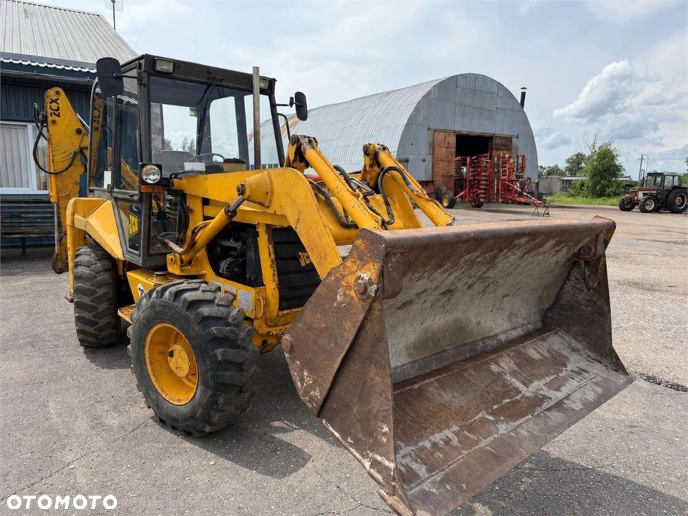 JCB 2CX - 2
