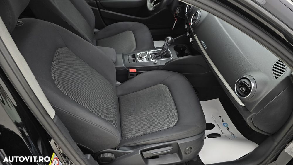 Audi A3 Sportback 1.6 TDI S tronic - 19