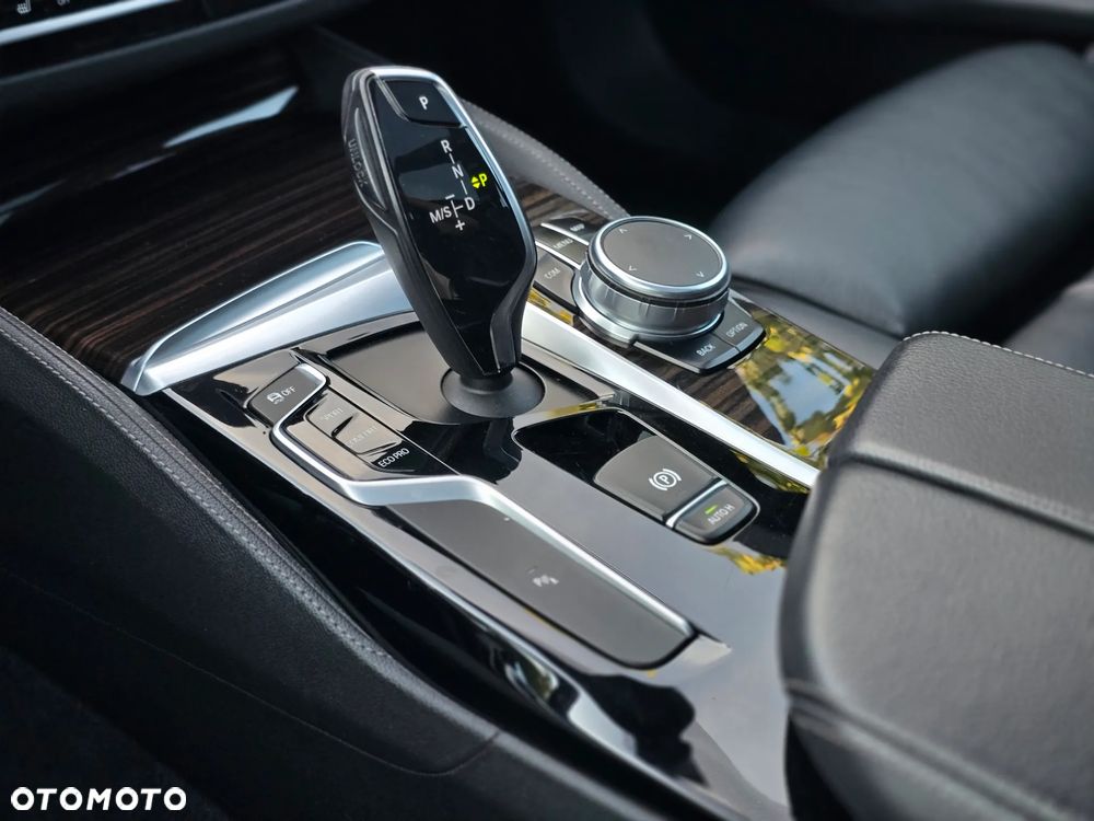 BMW Seria 5 520d xDrive M Sport sport - 15
