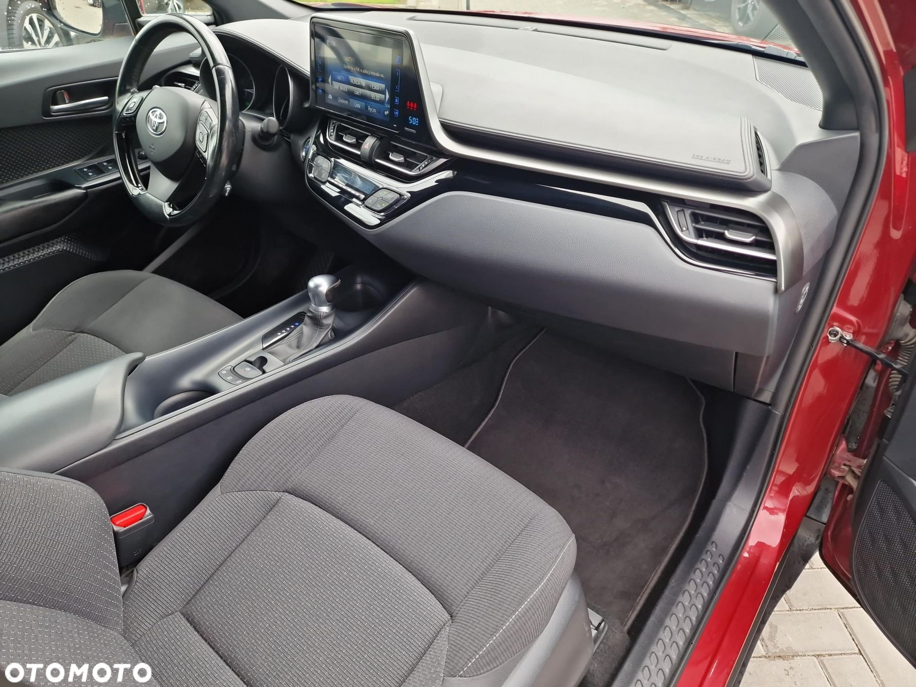 Toyota C-HR - 12