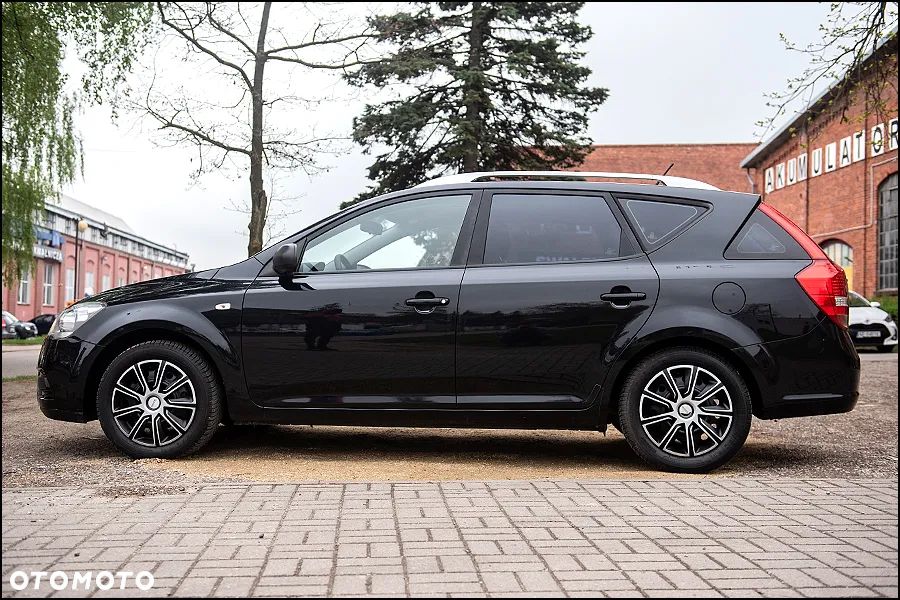 Kia Ceed - 6