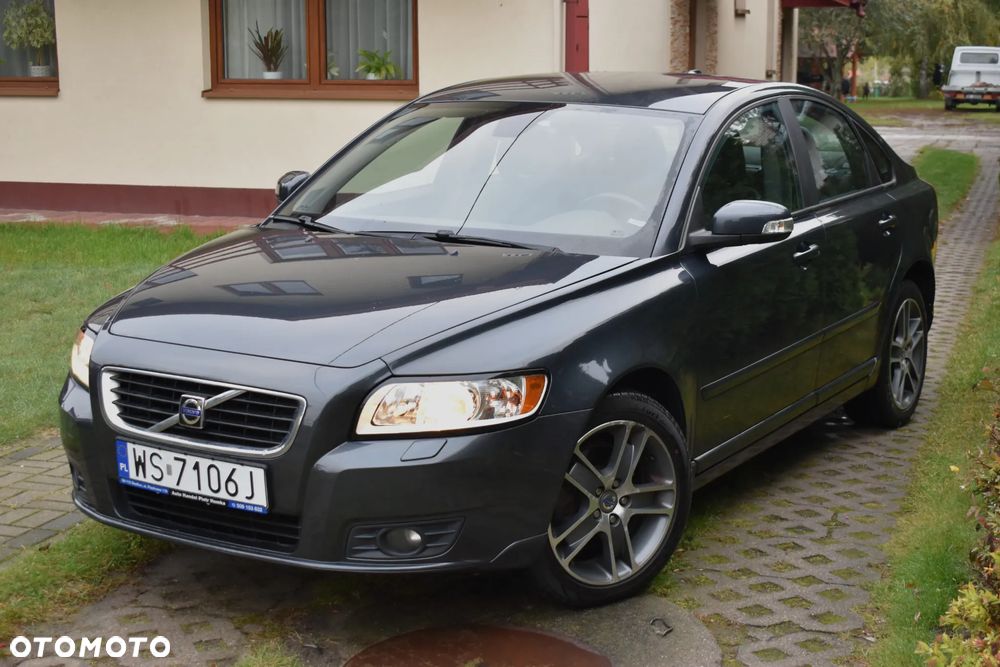 Volvo S40 2.4i R-Design Momentum - 1