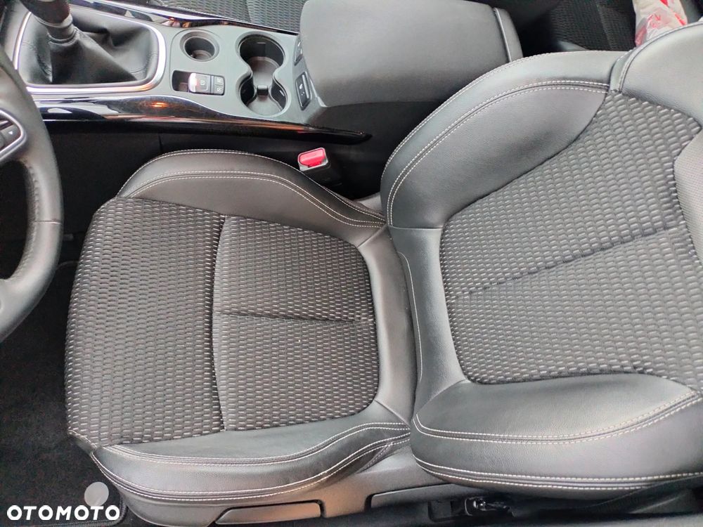 Renault Kadjar TCe 140 GPF LIMITED - 27