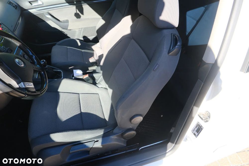 Volkswagen Golf 2.0 TDI GT Sport - 14