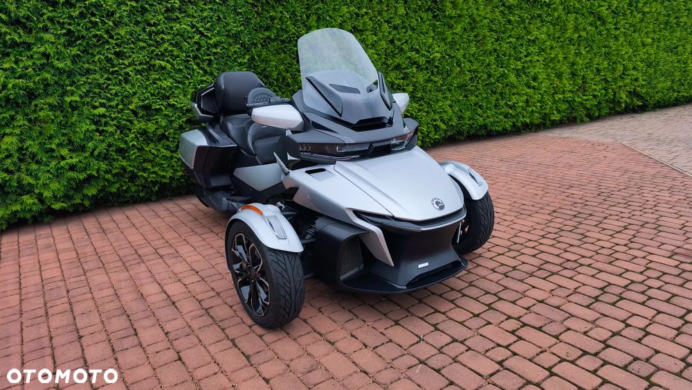 Can-Am Spyder - 3
