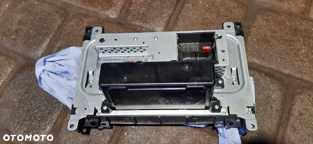 Mercedes Actros Radio - 5