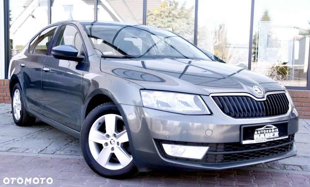 Skoda Octavia 2.0 TDI Edition DSG - 2
