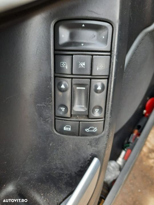 Dezmembrari Opel Vectra C break 1.9 CDTI 150 CP - 2