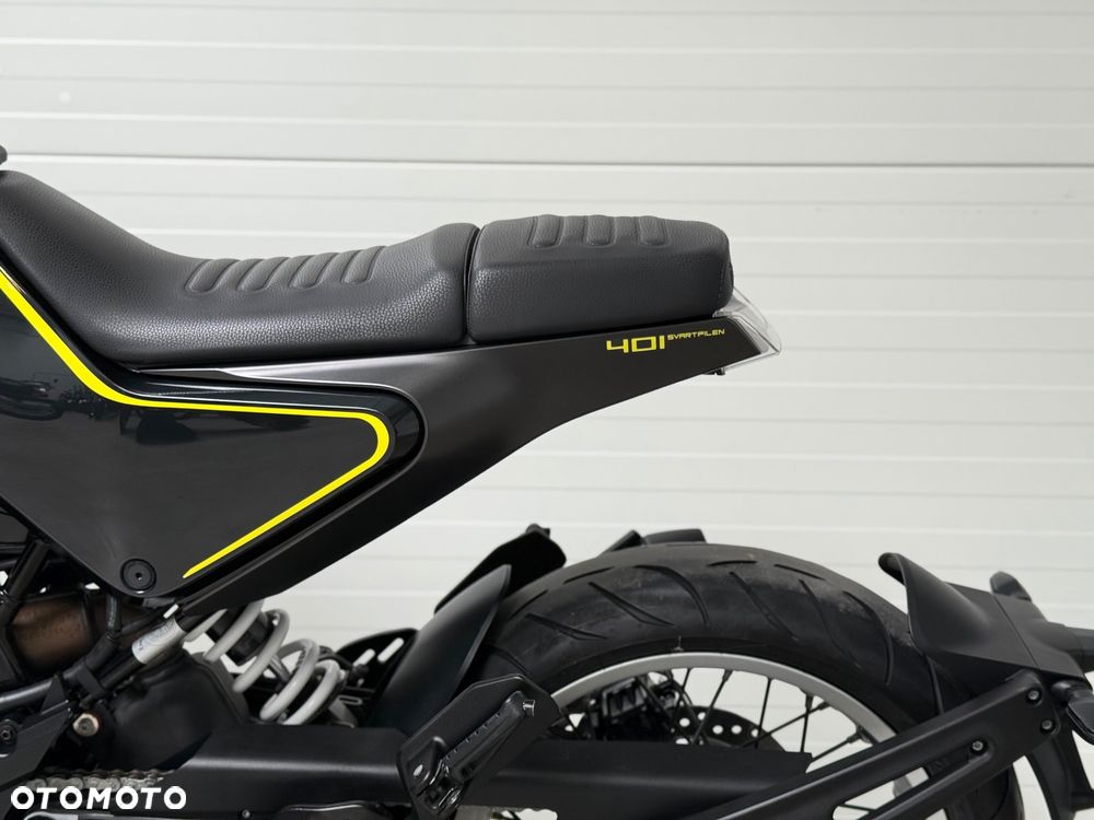 Husqvarna Svartpilen - 32