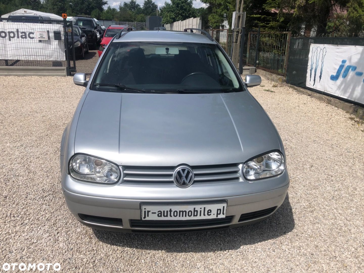 Volkswagen Golf - 1