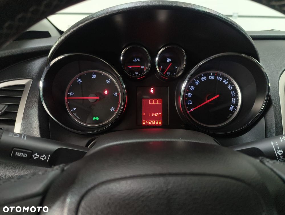 Opel Astra - 32