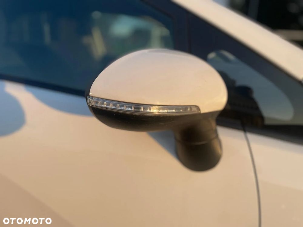 Kia Rio - 25