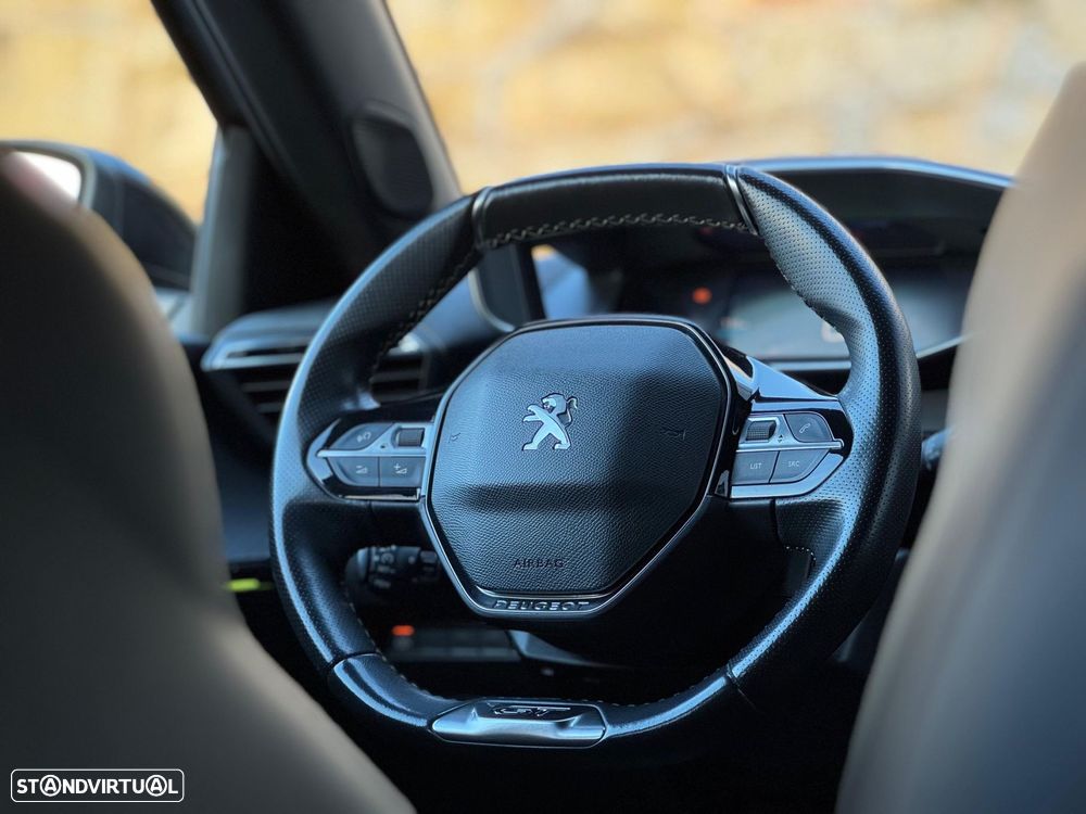 Peugeot 2008 1.2 PureTech GT Line - 37