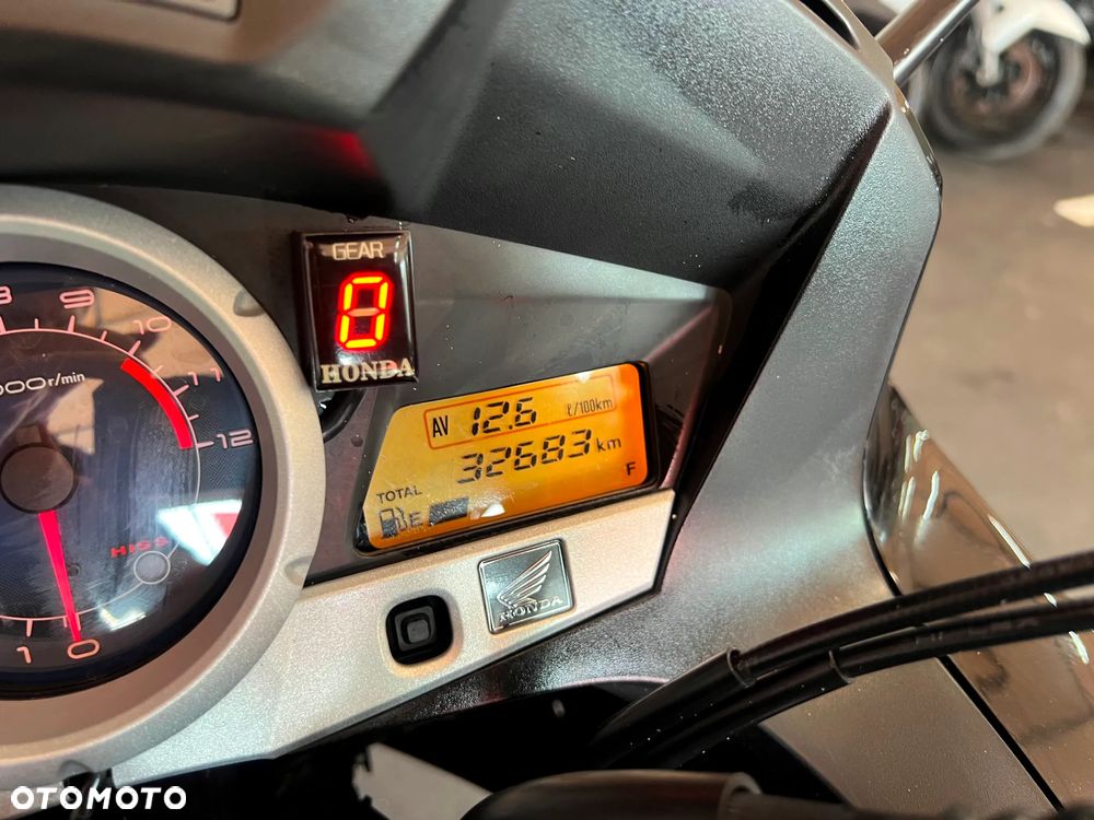 Honda CBF - 16