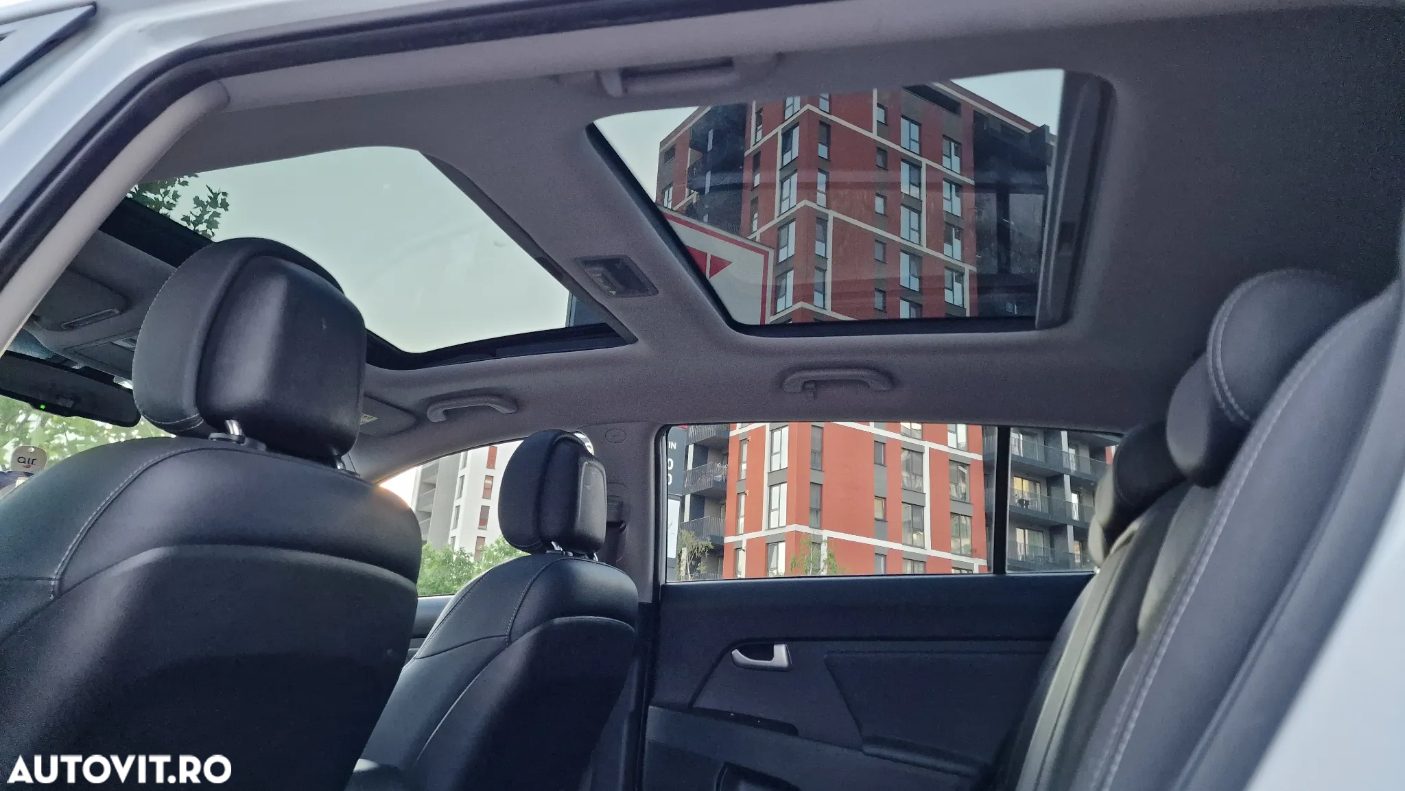 Kia Sportage 1.7 CRDI 2WD Dream-Team Edition - 10