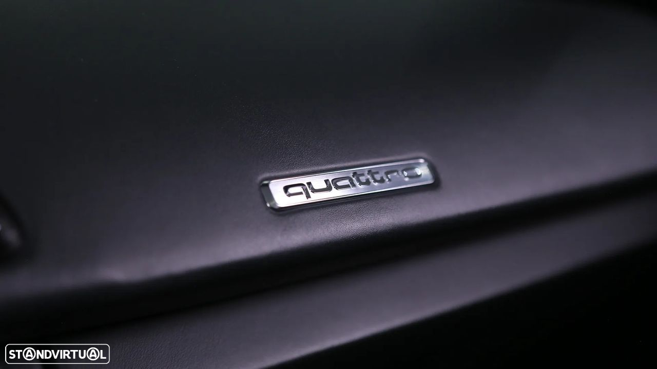 Audi R8 Spyder 5.2 FSi V10 S tronic Plus - 38