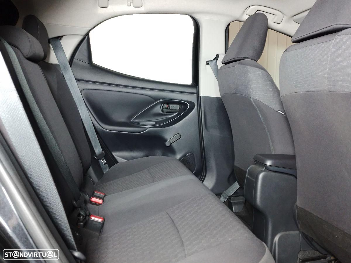 Toyota Yaris - 8