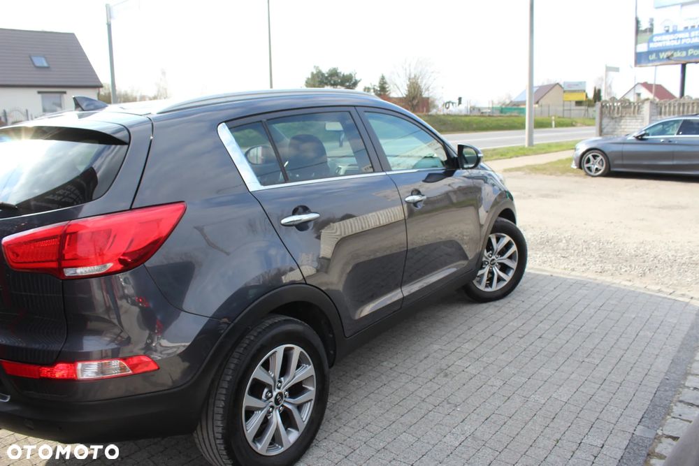 Kia Sportage 1.7 CRDI 2WD ISG Dream-Team Edition - 10