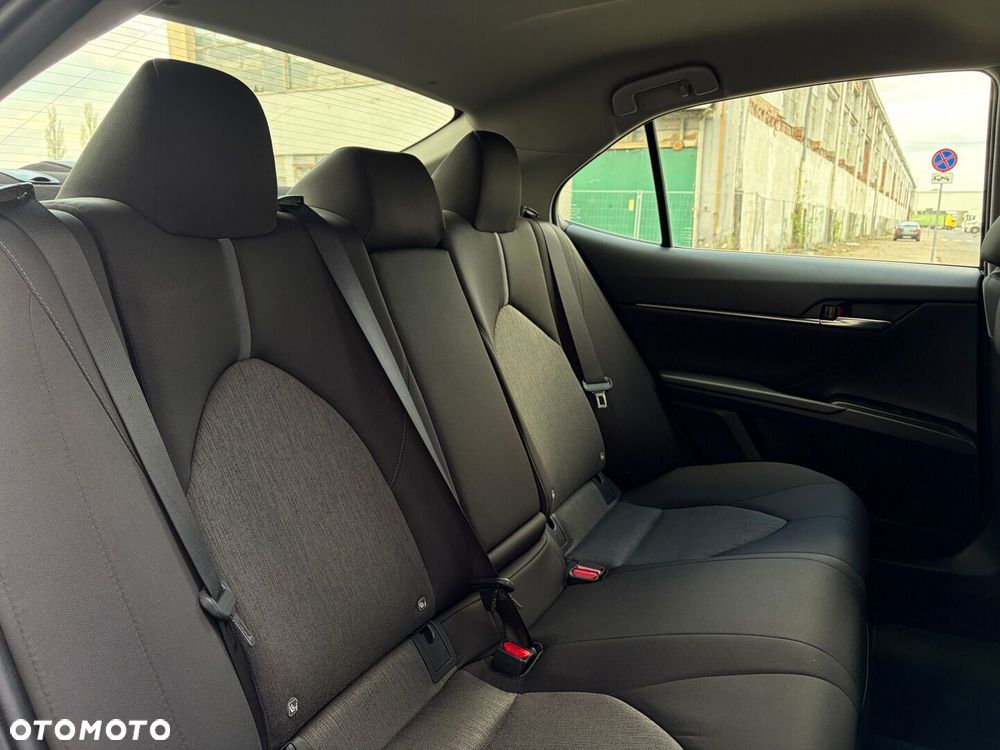 Toyota Camry 2.5 Hybrid Comfort CVT - 19