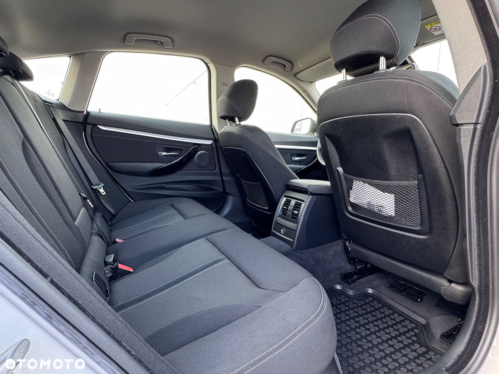 BMW 3GT 320d Sport Line - 16