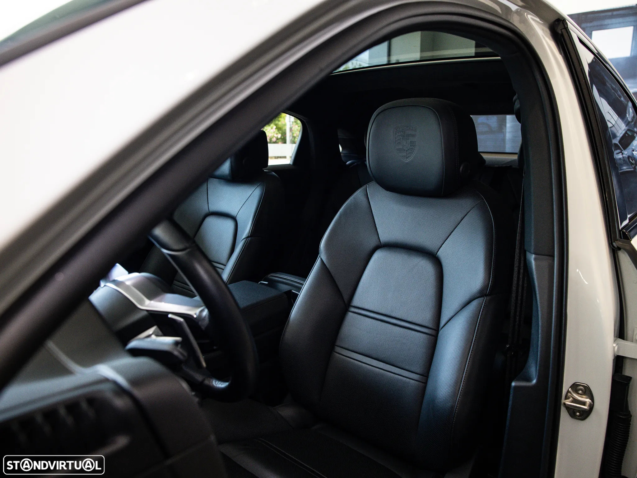 Porsche Cayenne Coupé E-Hybrid - 37