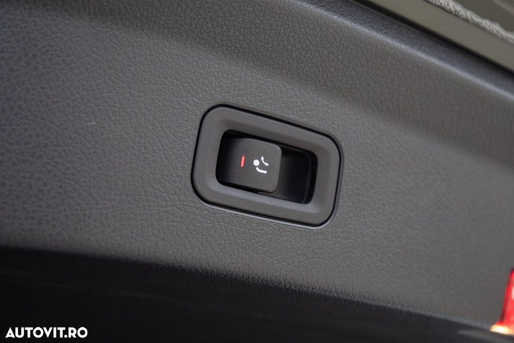 Mercedes-Benz GLE Coupe AMG 53 PHEV - 35