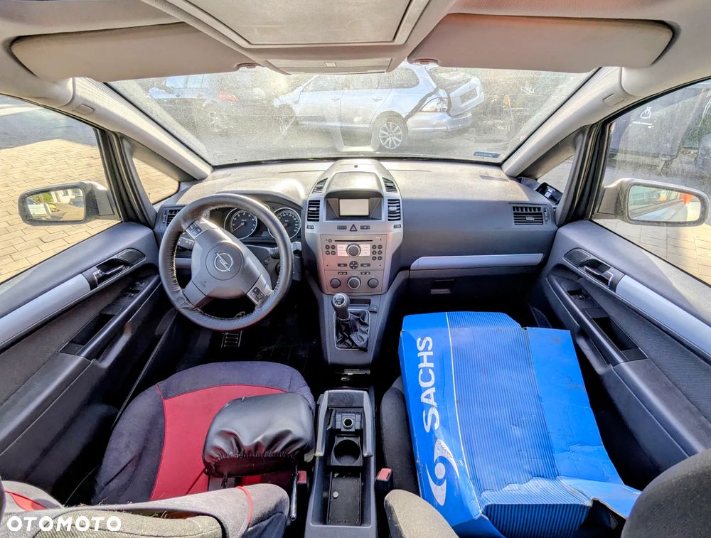 OPEL Zafira B 1.6 2005 na części - 6