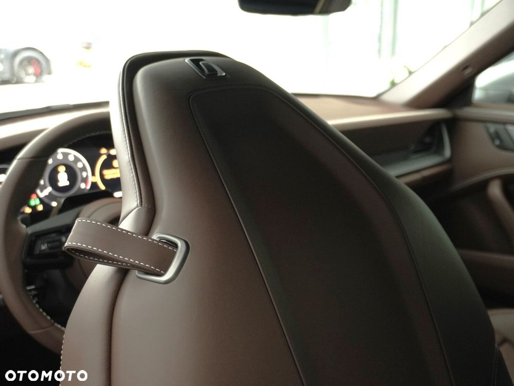 Porsche 911 Carrera S - 25