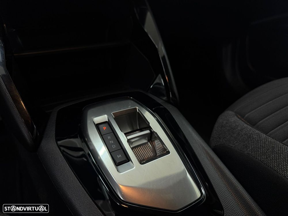 Peugeot 2008 1.5 BlueHDi Active Pack EAT8 - 21